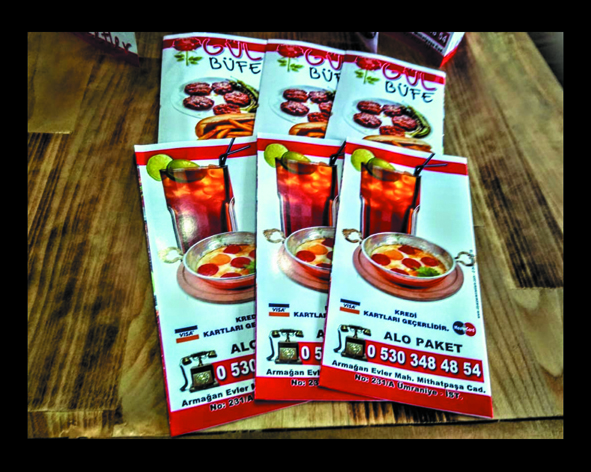 Broş&uuml;r A/4 Ebatında 150 gr. kırımlı Kuşe &Ccedil;ift Y&ouml;n Renkli