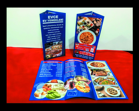 Broş&uuml;r A/4 Ebatında 130 gr. Kuşe &Ccedil;ift Y&ouml;n Renkli-Kırımlı